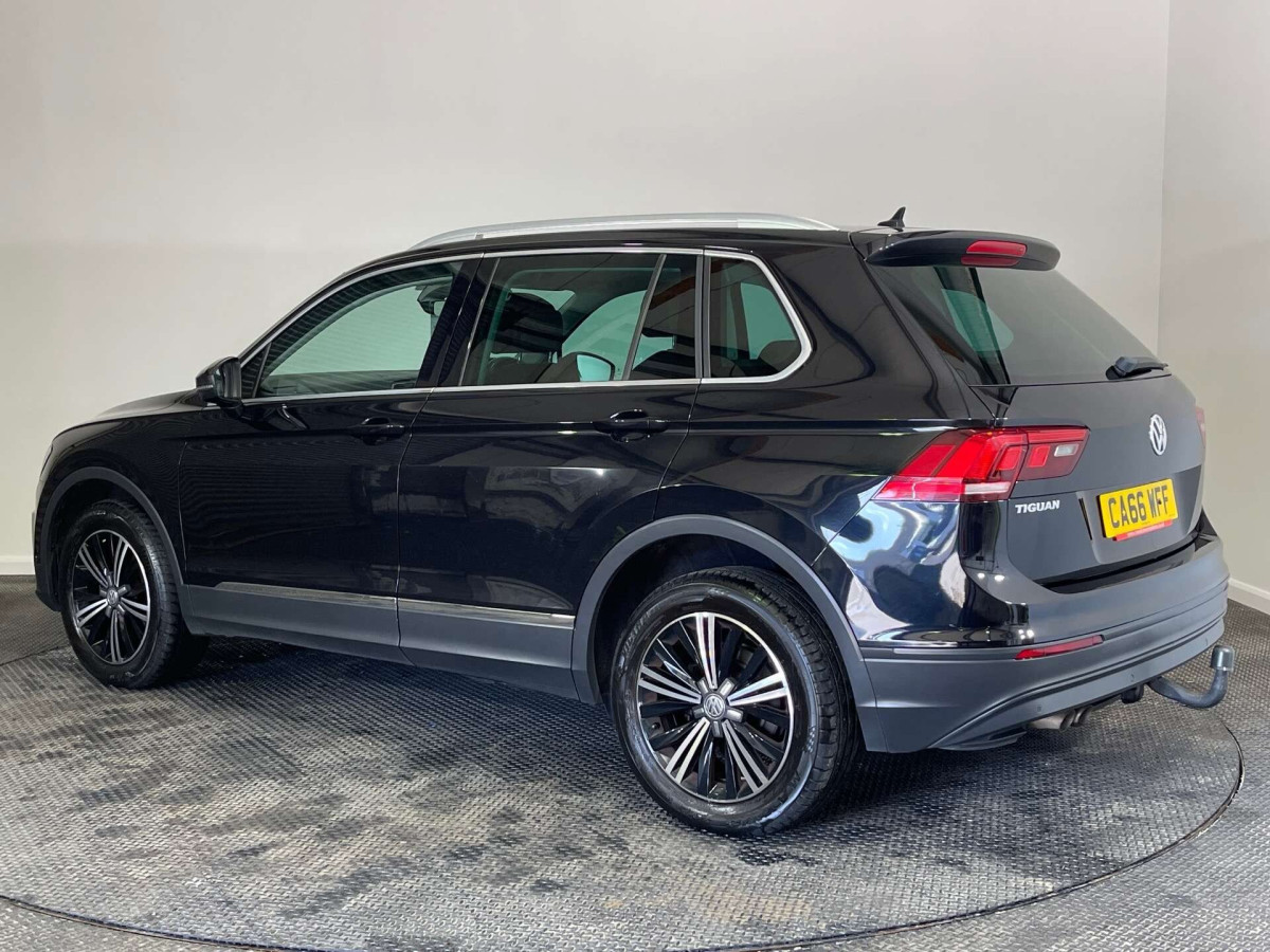 VOLKSWAGEN TIGUAN 2017 (66) 2.0 TDI BLUEMOTION TECH SE NAVIGATION SUV 5DR DIESEL DSG 4MOTION EURO 6 (S/ - 2017 - £11,750