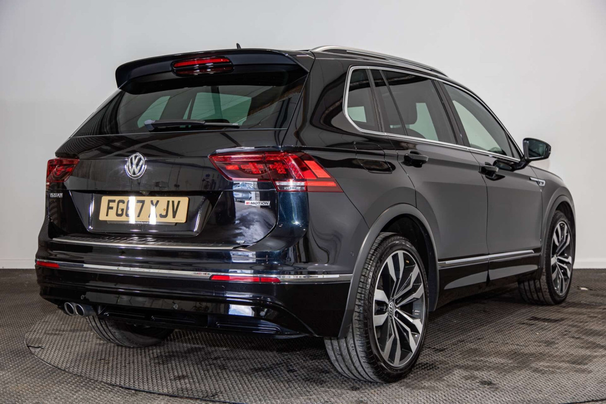 VOLKSWAGEN TIGUAN 2017 (67) 2.0 TDI R-LINE SUV 5DR DIESEL DSG 4MOTION EURO 6 (S/S) (190 PS) - 2017 - £19,500