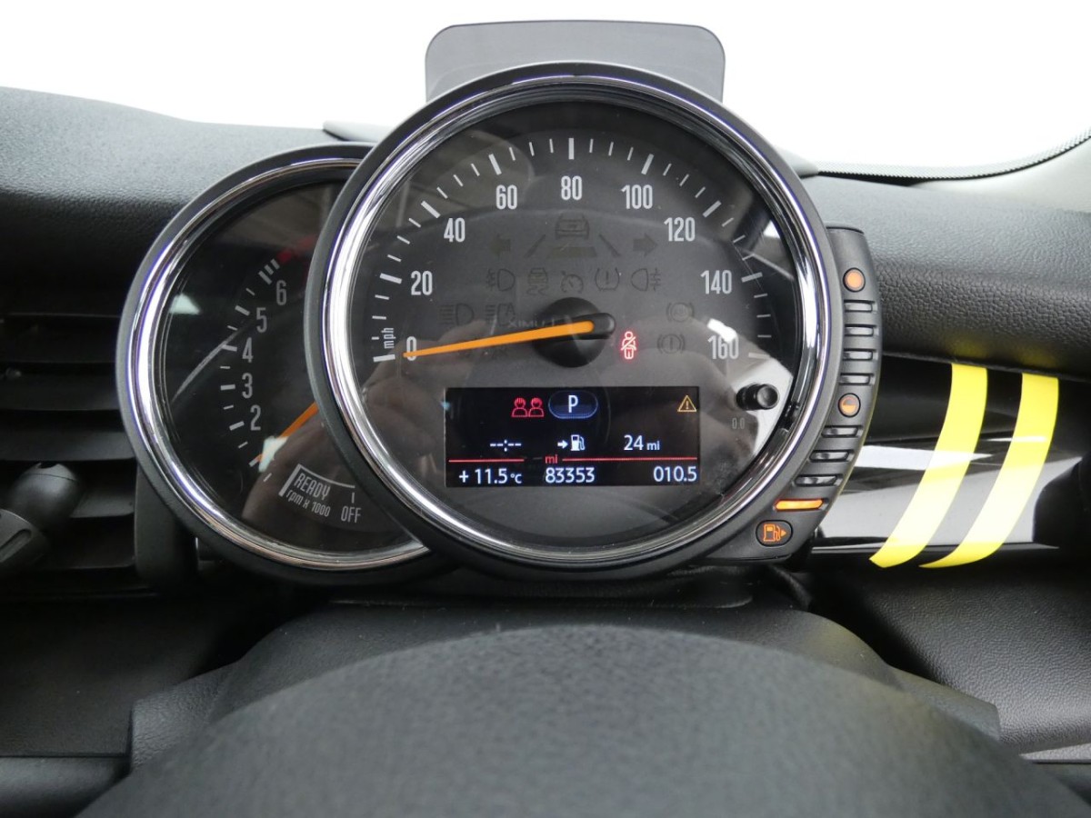 MINI HATCH COOPER 2.0 COOPER S 3D AUTO 189 BHP - 2014 - £12,400