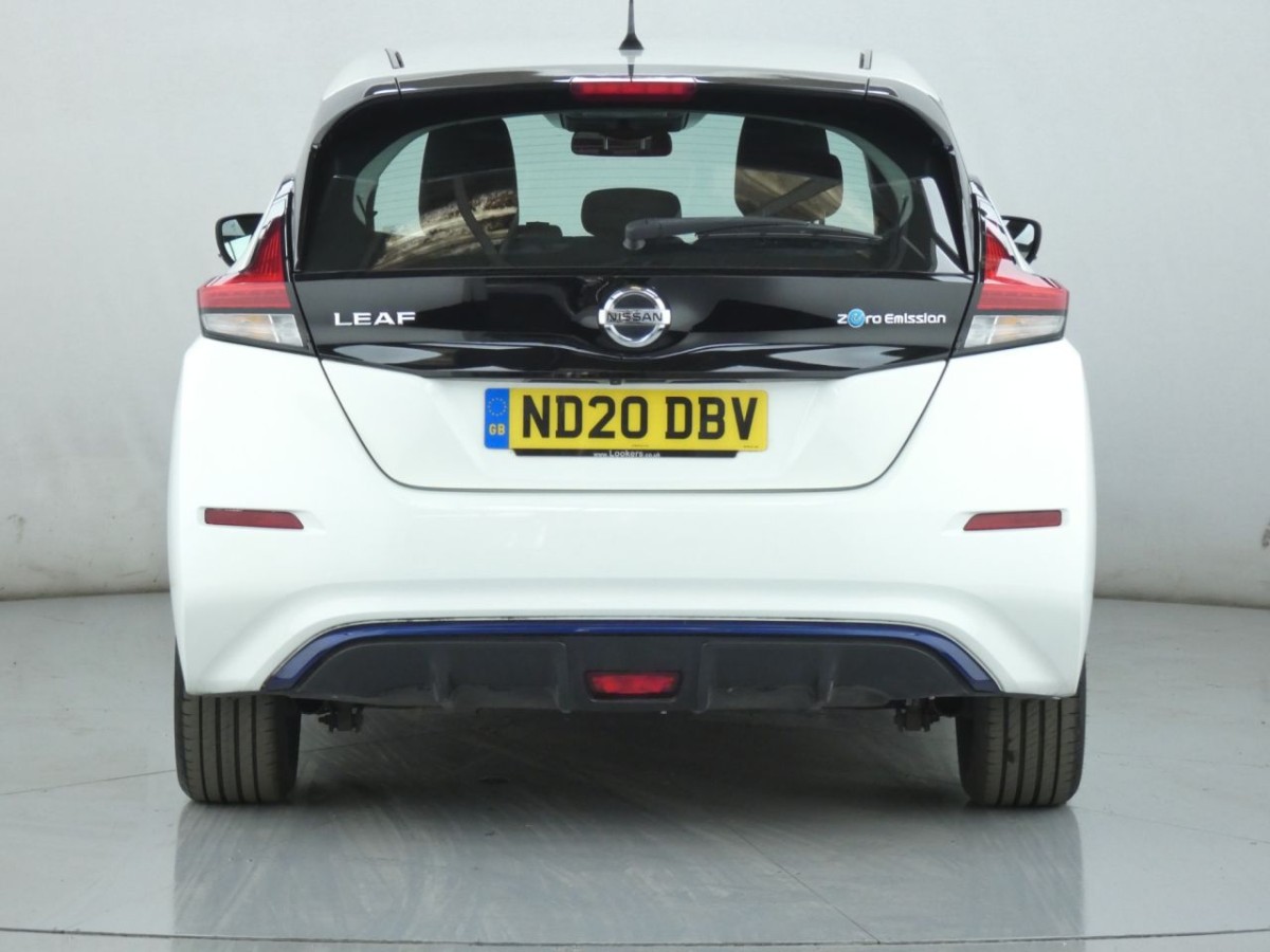 NISSAN LEAF 0.0 ACENTA 5D 148 BHP - 2020 - £9,990