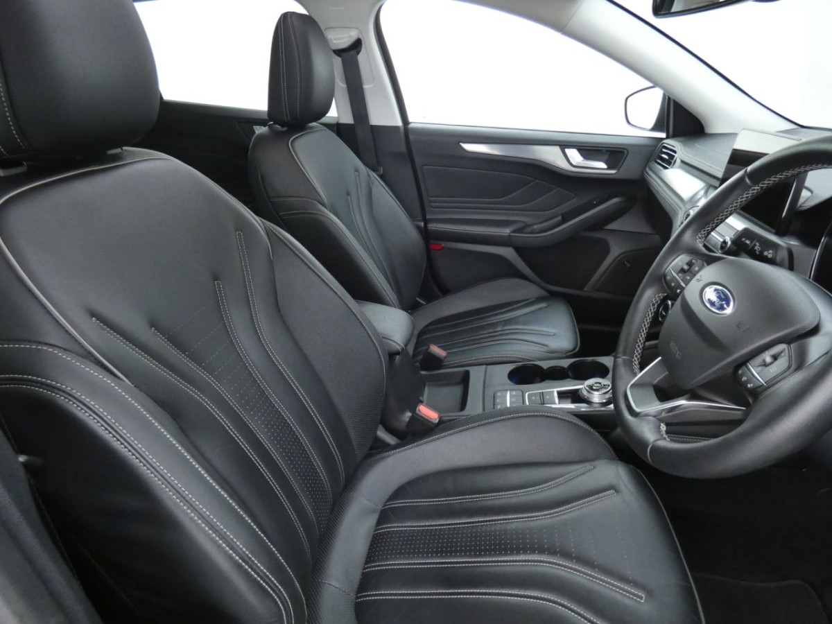 FORD FOCUS ACTIVE 1.0 X VIGNALE 5D 124 BHP - 2020 - £17,990