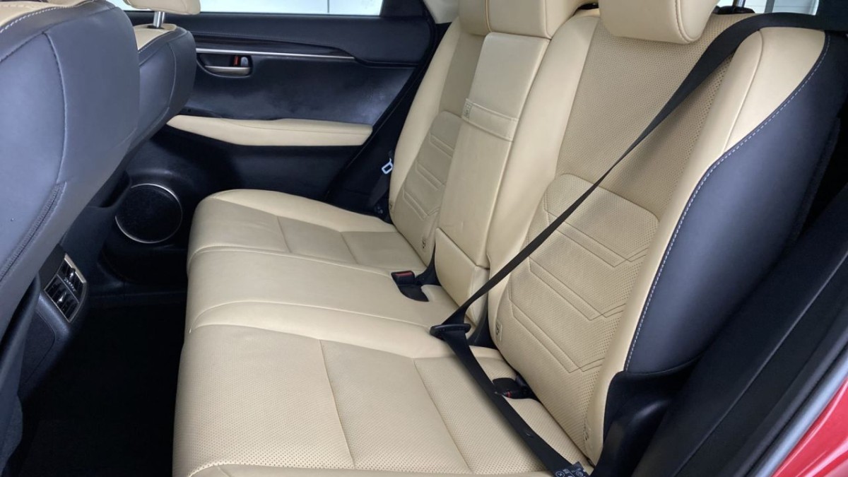 LEXUS NX 2.5 300H PREMIER 5D 153 BHP - 2016 - £18,700