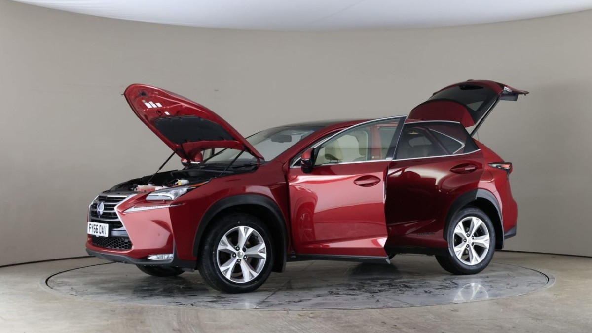 LEXUS NX 2.5 300H PREMIER 5D 153 BHP - 2016 - £18,700