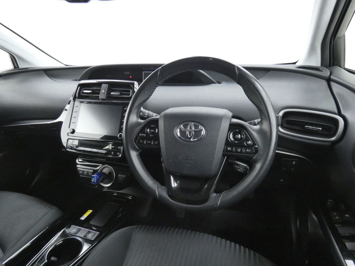TOYOTA PRIUS 1.8 BUSINESS EDITION PLUS 5D 120 BHP - 2020 - £21,700