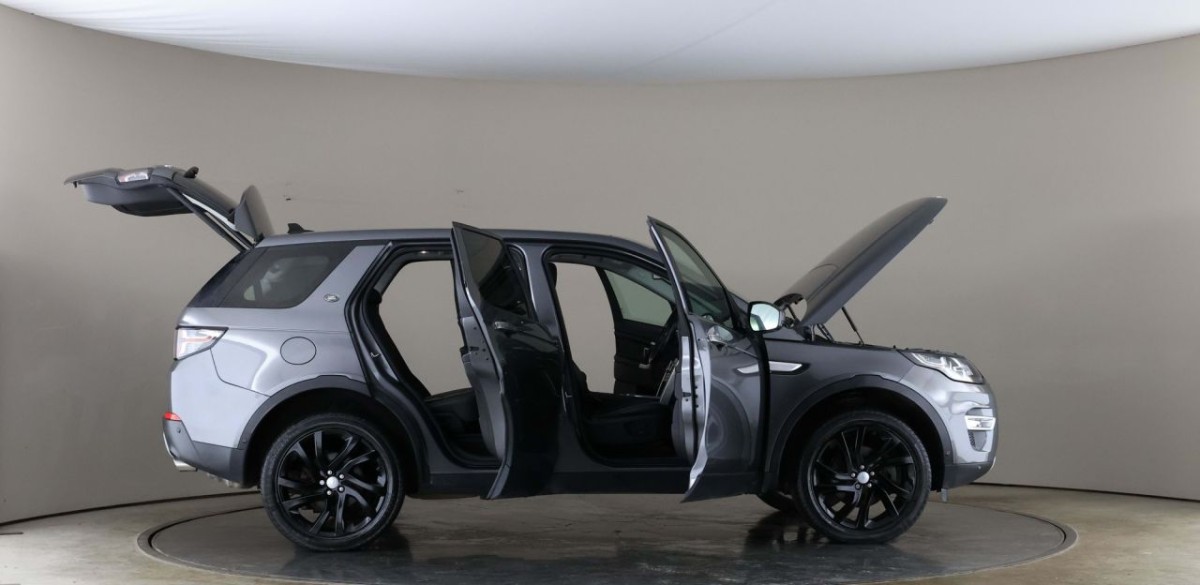 LAND ROVER DISCOVERY SPORT 2.0 TD4 HSE LUXURY 5D 180 BHP - 2015 - £14,990