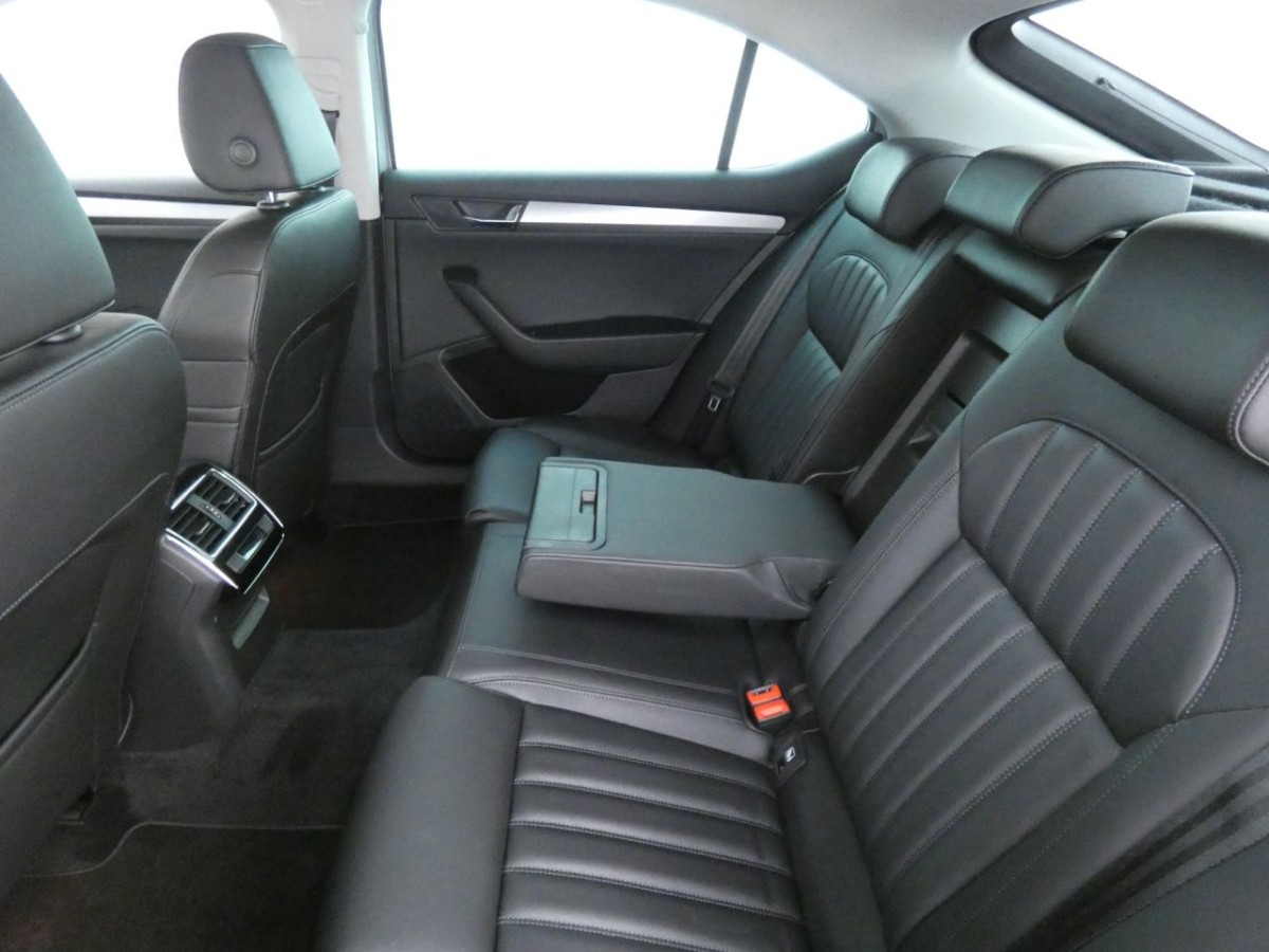 SKODA SUPERB 2.0 SE L EXECUTIVE TDI DSG 5D AUTO 148 BHP - 2016 - £15,400
