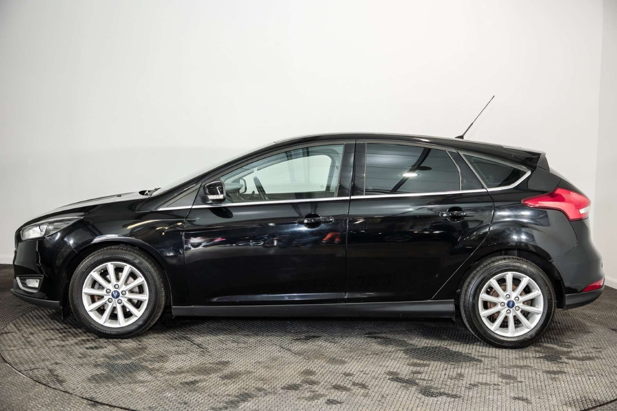FORD FOCUS 2016 (16) 1.5 TDCI TITANIUM HATCHBACK 5DR DIESEL MANUAL EURO 6 (S/S) (120 PS) - 2016 - £7,300