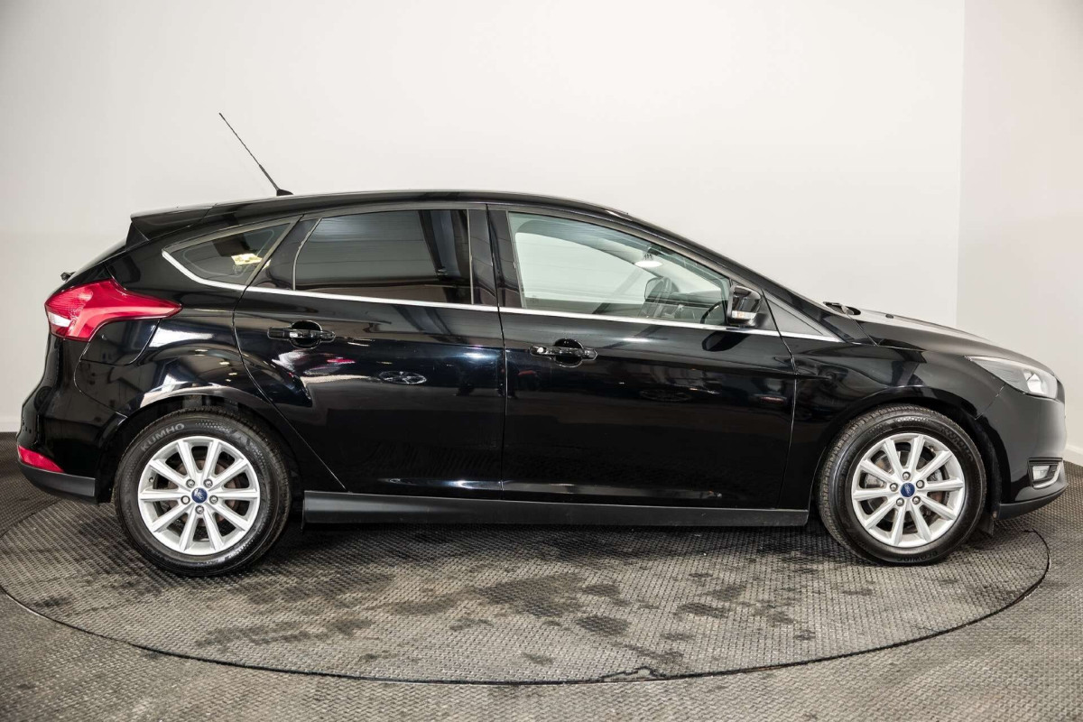 FORD FOCUS 2016 (16) 1.5 TDCI TITANIUM HATCHBACK 5DR DIESEL MANUAL EURO 6 (S/S) (120 PS) - 2016 - £7,300