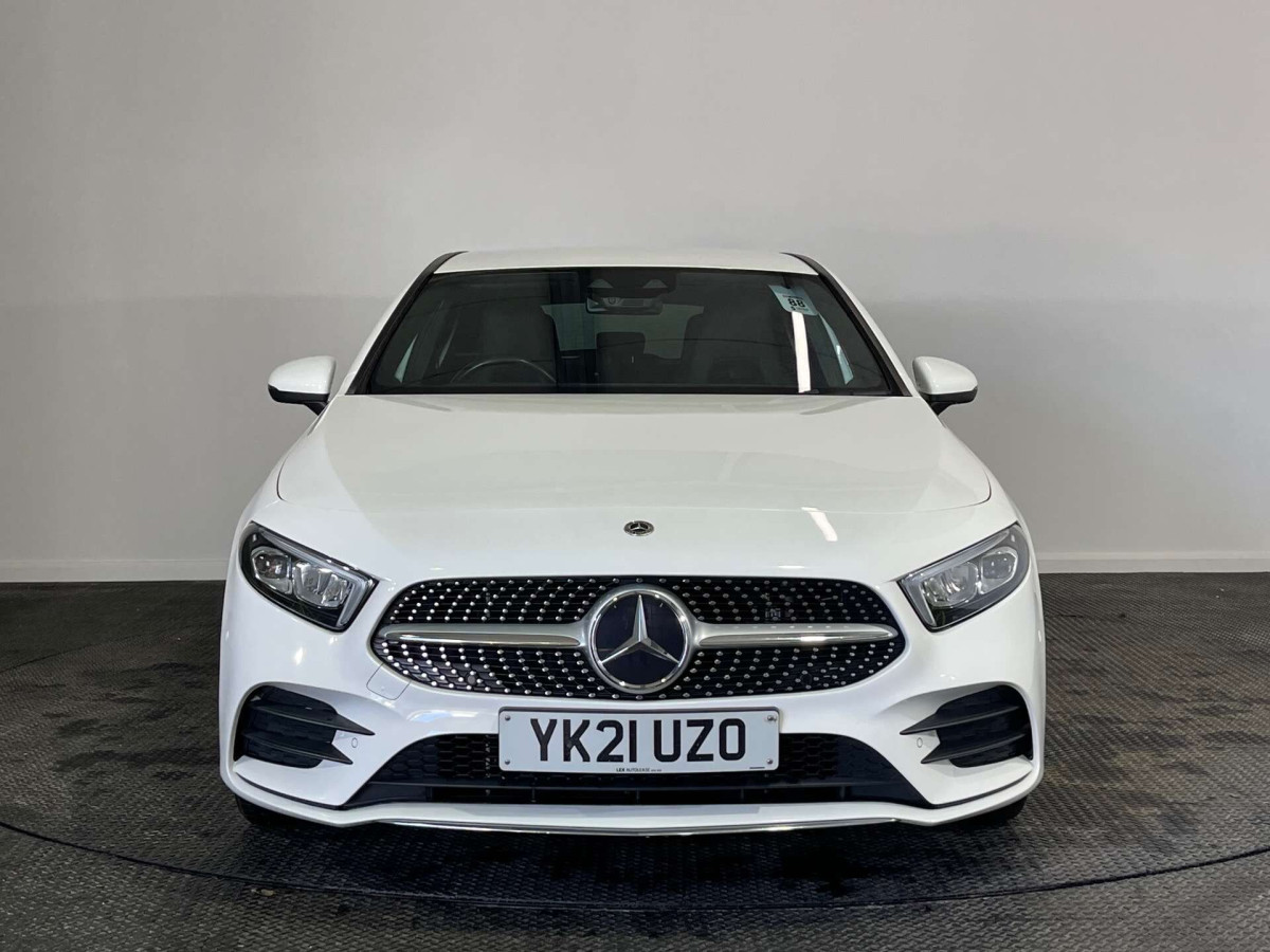 MERCEDES-BENZ A CLASS 2021 (21) 1.3 A250E 15.6KWH AMG LINE (PREMIUM 2) HATCHBACK 5DR PETROL PLUG-IN HYBRID - 2021 - £15,500