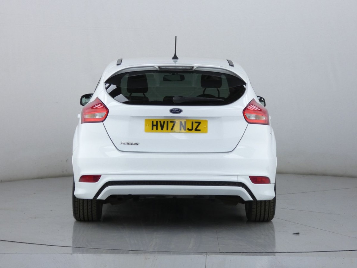 FORD FOCUS 1.5 ST-LINE TDCI 5D 118 BHP - 2017 - £11,990