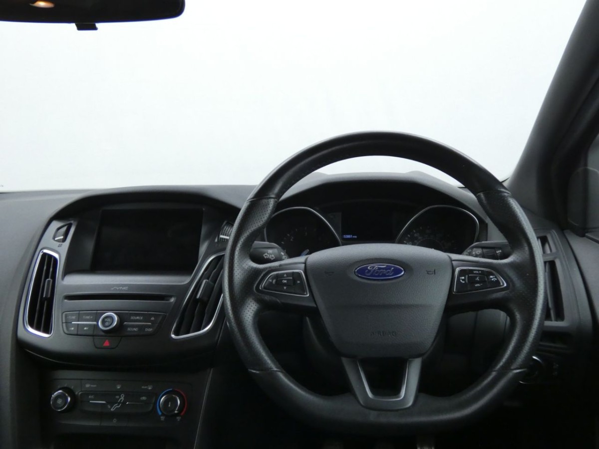 FORD FOCUS 1.5 ST-LINE TDCI 5D 118 BHP - 2017 - £11,990