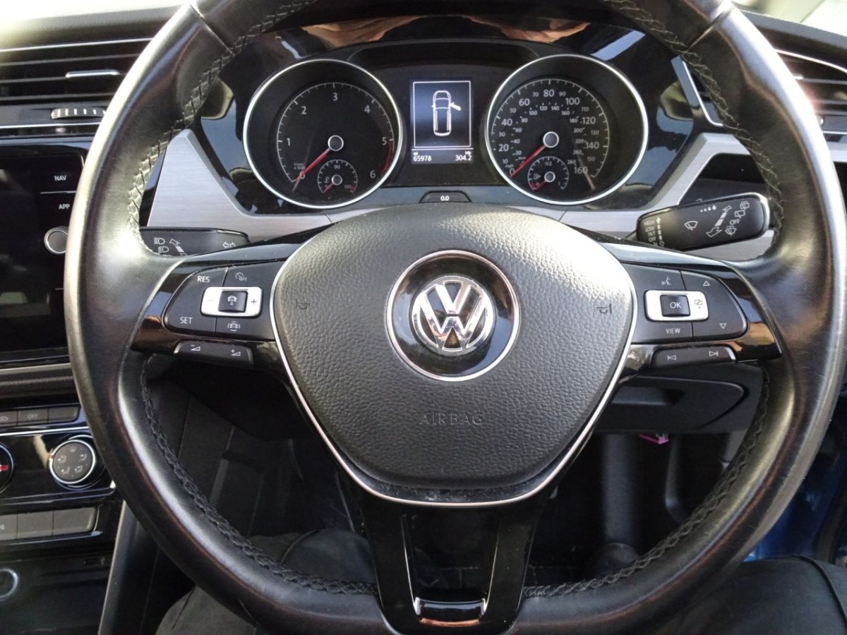 VOLKSWAGEN TOURAN 1.6 SE FAMILY TDI 5D 114 BHP - 2019 - £14,700