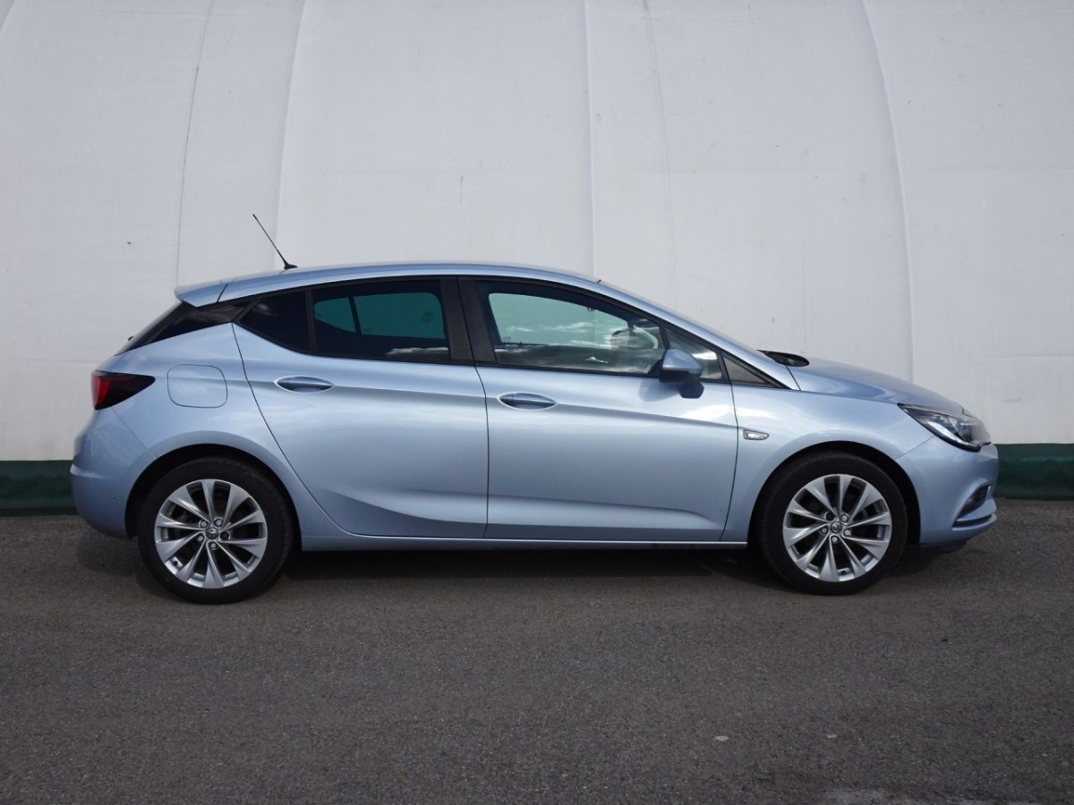 VAUXHALL ASTRA 1.4 DESIGN S/S 5D 148 BHP - 2019 - £7,700