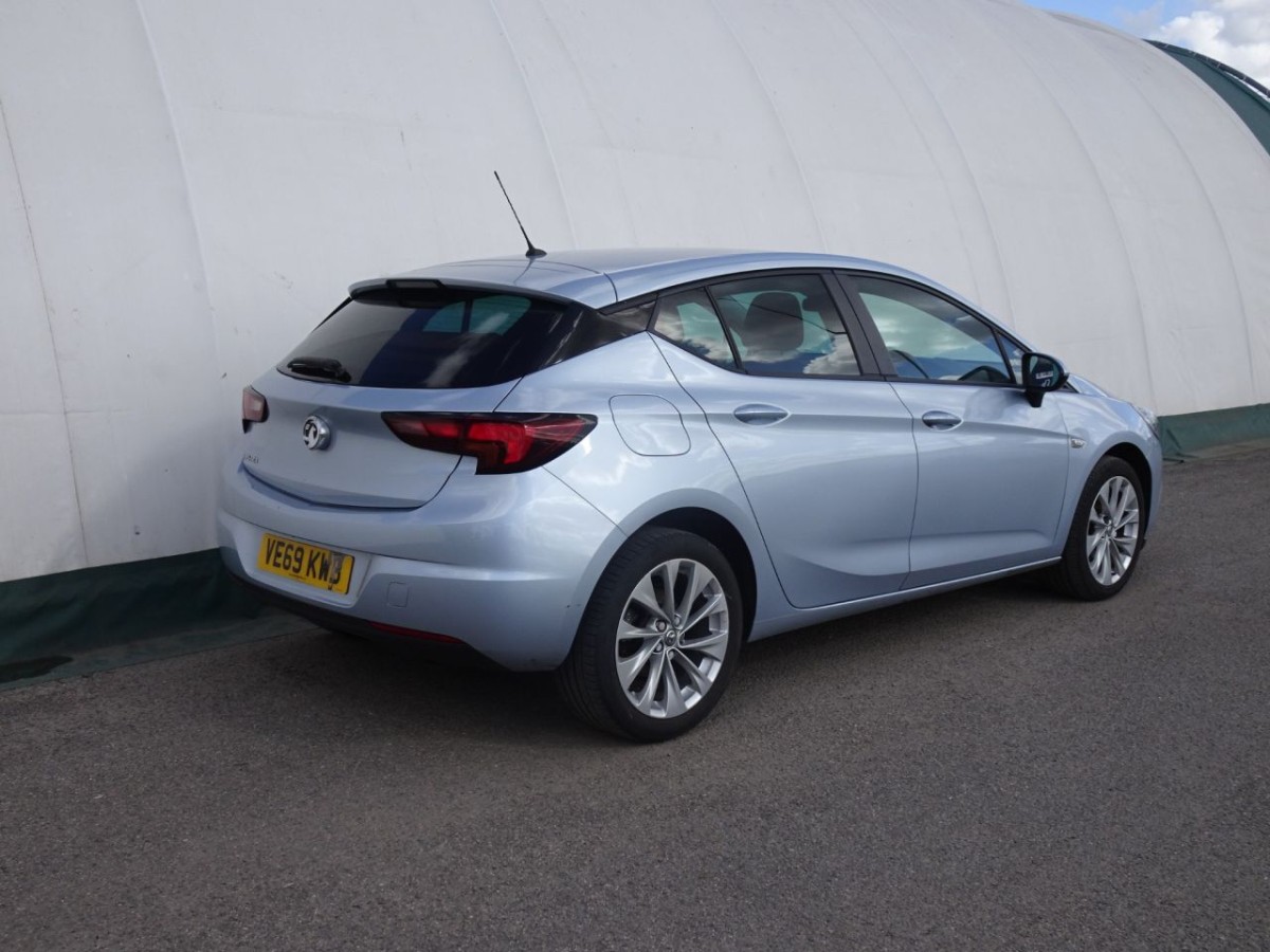VAUXHALL ASTRA 1.4 DESIGN S/S 5D 148 BHP - 2019 - £7,700