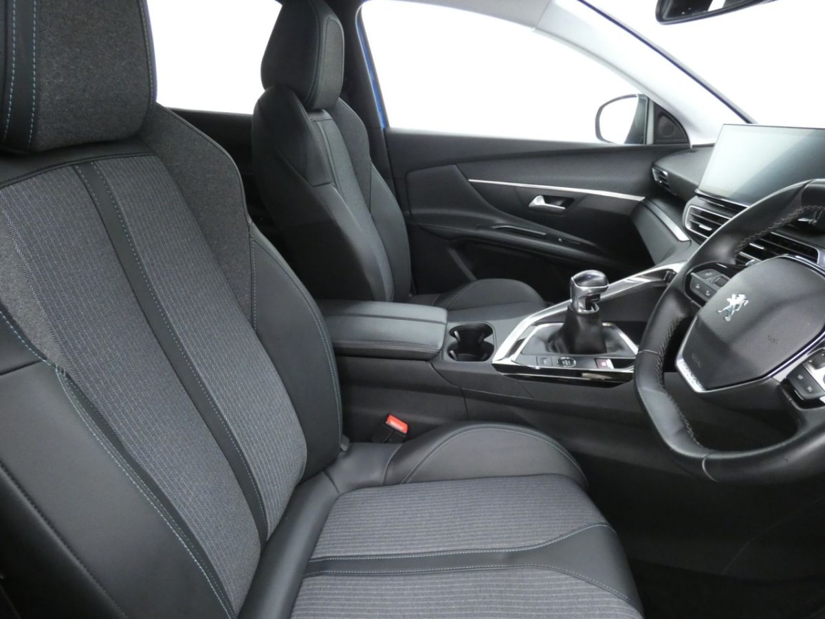 PEUGEOT 3008 1.5 BLUEHDI S/S ALLURE 5D 129 BHP - 2021 - £16,990