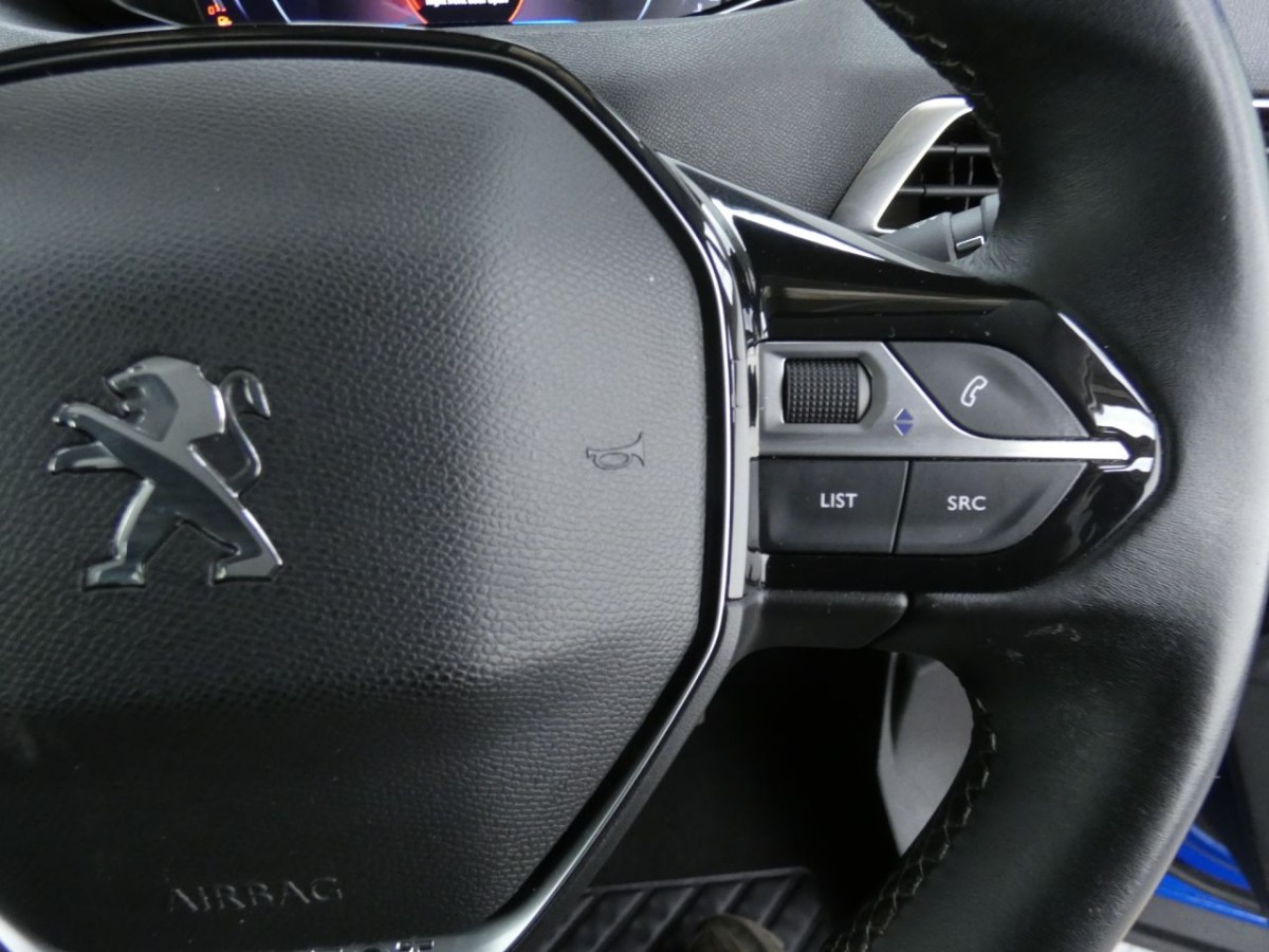 PEUGEOT 3008 1.5 BLUEHDI S/S ALLURE 5D 129 BHP - 2021 - £16,990