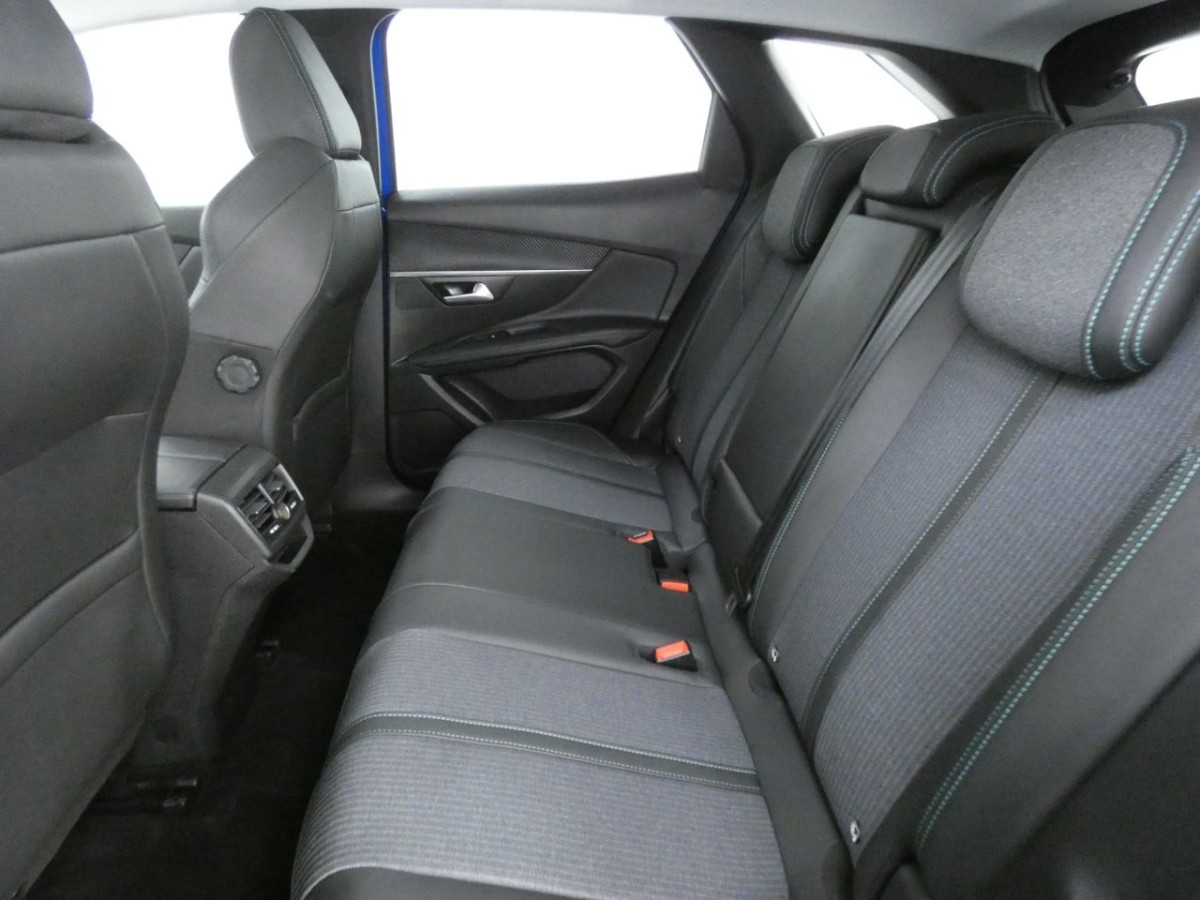 PEUGEOT 3008 1.5 BLUEHDI S/S ALLURE 5D 129 BHP - 2021 - £16,990