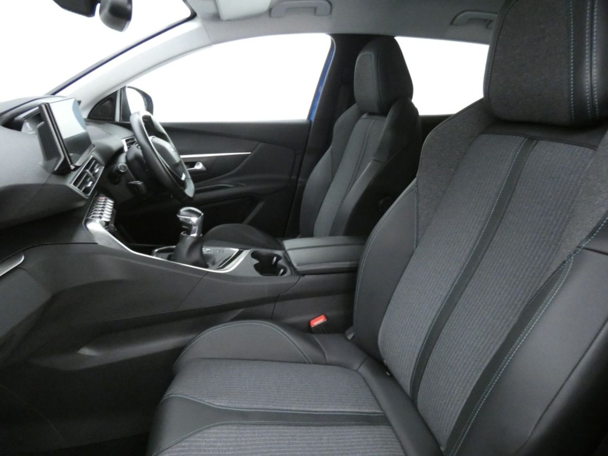 PEUGEOT 3008 1.5 BLUEHDI S/S ALLURE 5D 129 BHP - 2021 - £16,990