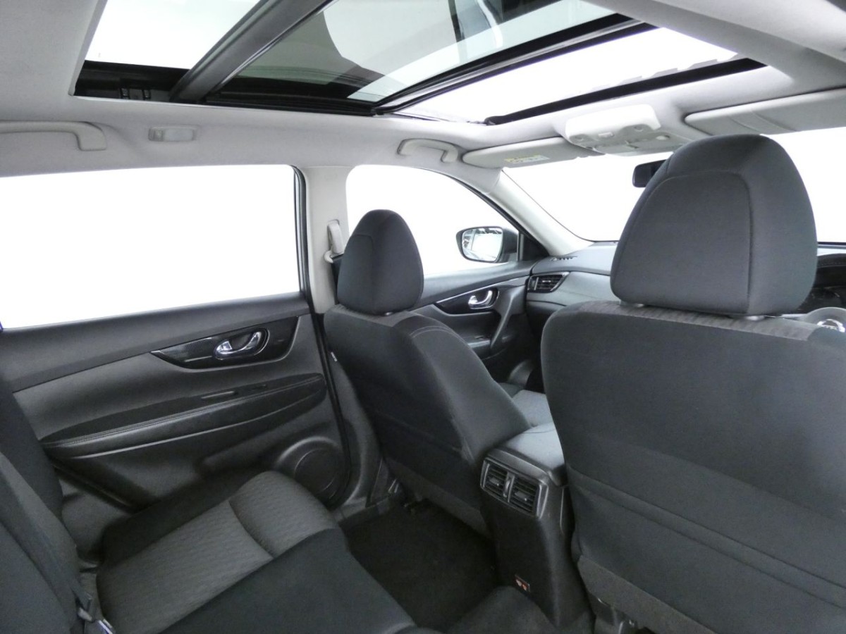 NISSAN X-TRAIL 1.3 DIG-T N-CONNECTA DCT 5D 156 BHP - 2021 - £21,400