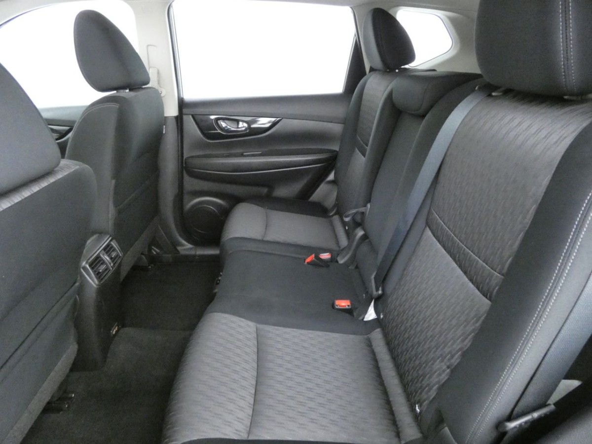 NISSAN X-TRAIL 1.3 DIG-T N-CONNECTA DCT 5D 156 BHP - 2021 - £21,400