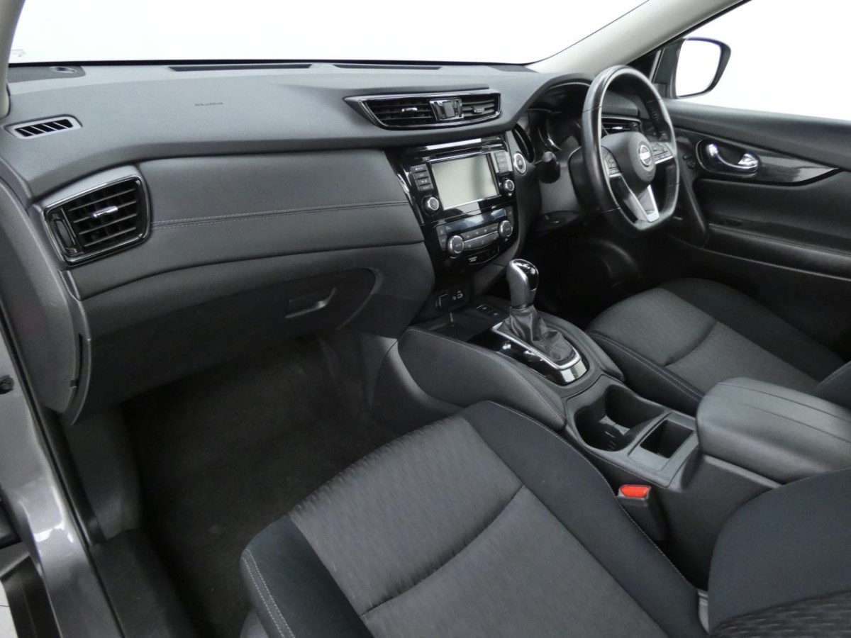 NISSAN X-TRAIL 1.3 DIG-T N-CONNECTA DCT 5D 156 BHP - 2021 - £21,400