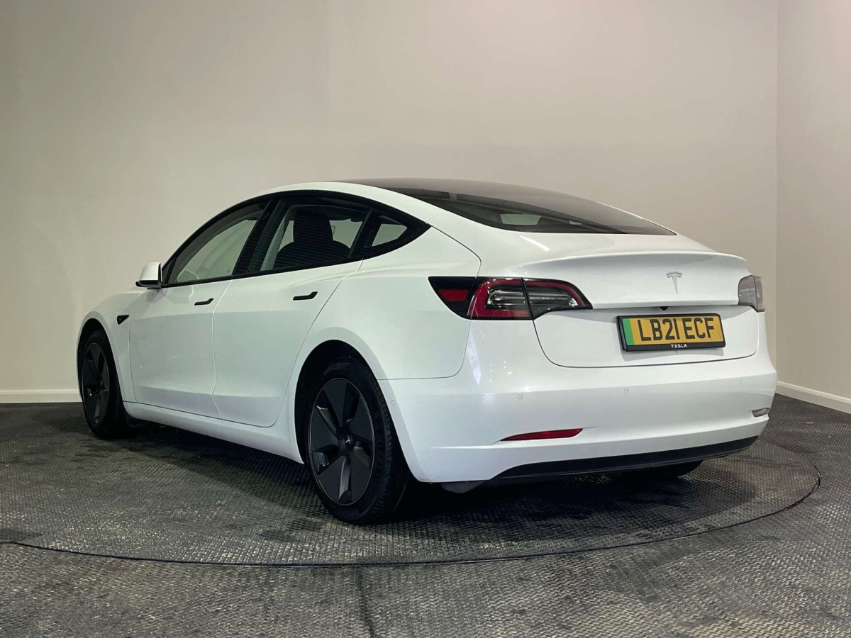 TESLA MODEL 3 2021 (21) STANDARD RANGE PLUS SALOON 4DR ELECTRIC AUTO RWD (241 BHP) - 2021 - £15,500