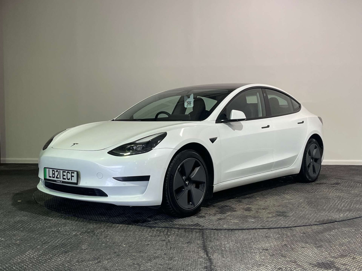 TESLA MODEL 3 2021 (21) STANDARD RANGE PLUS SALOON 4DR ELECTRIC AUTO RWD (241 BHP) - 2021 - £15,500