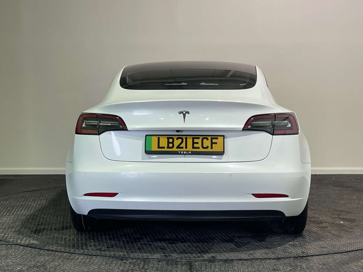 TESLA MODEL 3 2021 (21) STANDARD RANGE PLUS SALOON 4DR ELECTRIC AUTO RWD (241 BHP) - 2021 - £15,500