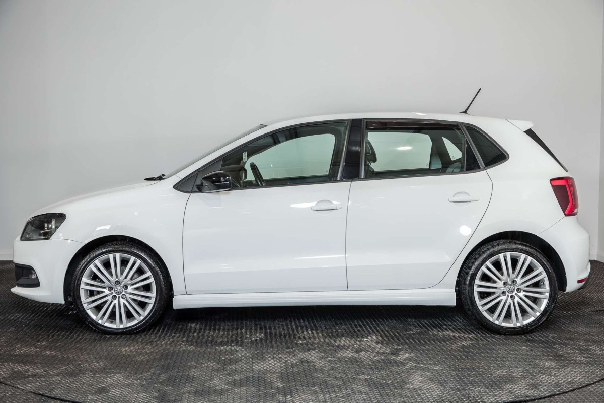 VOLKSWAGEN POLO 2017 (17) 1.4 TSI BLUEMOTION TECH ACT BLUEGT HATCHBACK 5DR PETROL MANUAL EURO 6 (S/S) - 2017 - £9,600