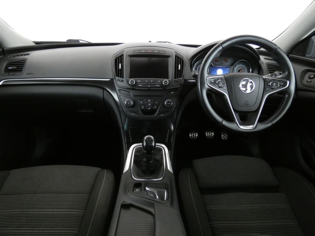 VAUXHALL INSIGNIA 2.0 SRI NAV CDTI ECOFLEX S/S 5D 138 BHP HATCHBACK - 2014 - £5,990