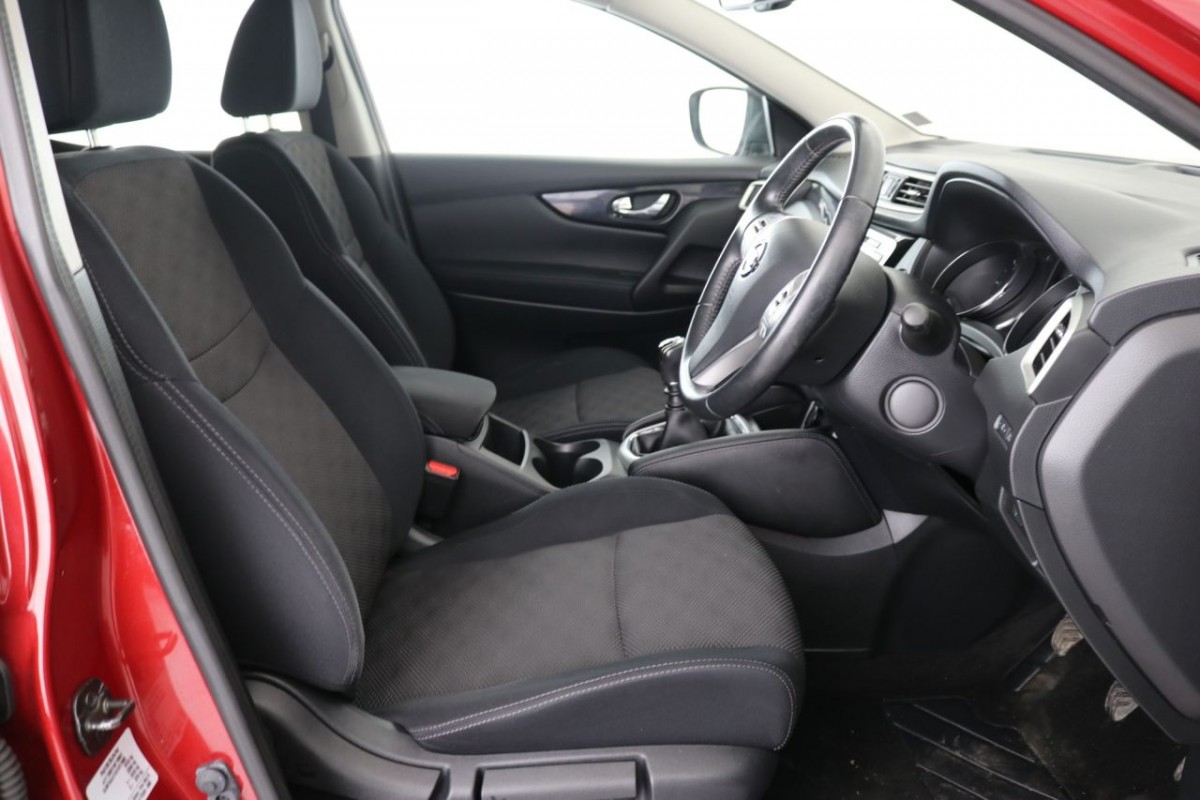 NISSAN QASHQAI 1.5 DCI N-TEC 5D 108 BHP - 2015 - £10,890
