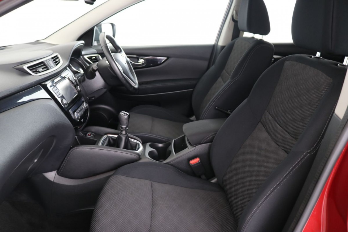 NISSAN QASHQAI 1.5 DCI N-TEC 5D 108 BHP - 2015 - £10,890