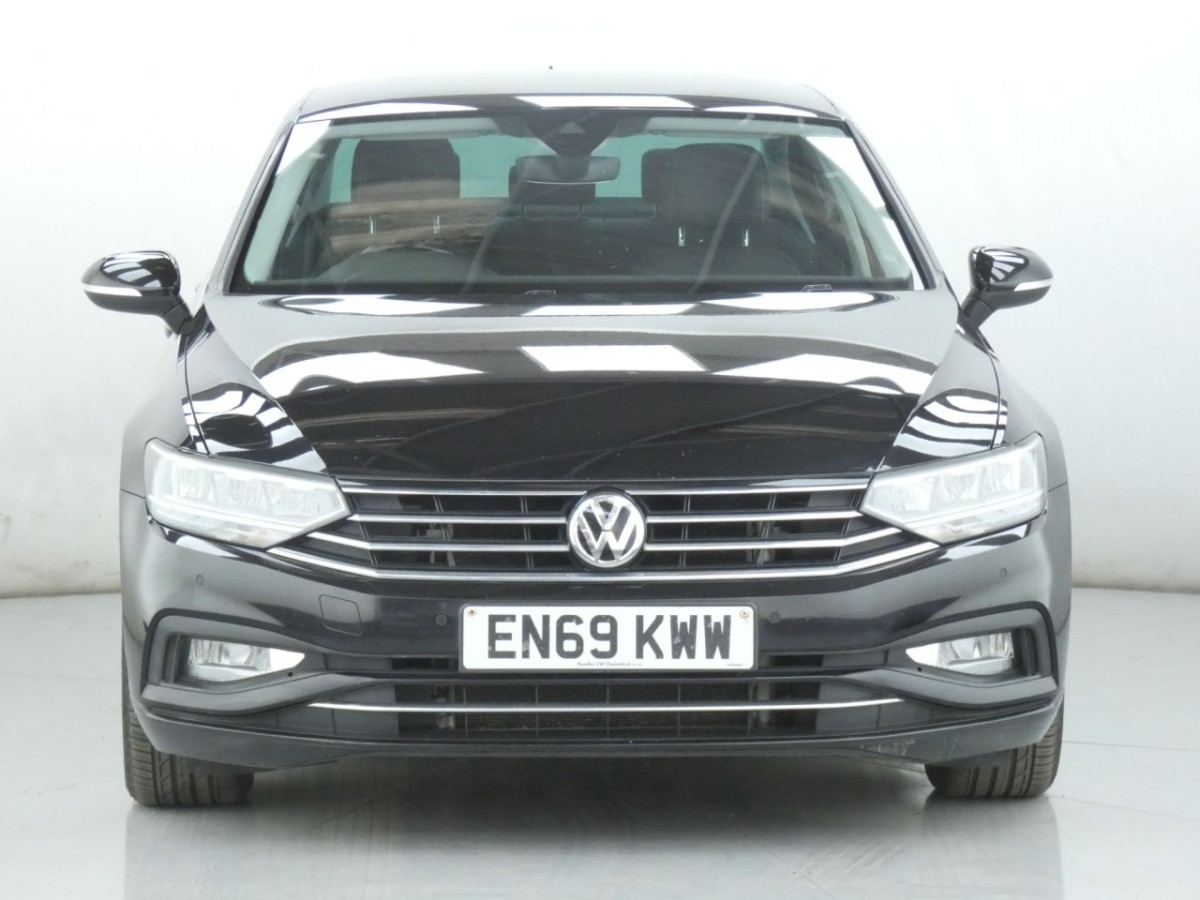 VOLKSWAGEN PASSAT 2.0 SEL TDI DSG 4D 148 BHP - 2020 - £12,700