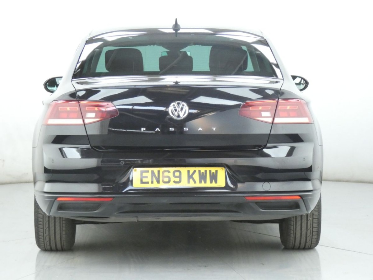 VOLKSWAGEN PASSAT 2.0 SEL TDI DSG 4D 148 BHP - 2020 - £12,700