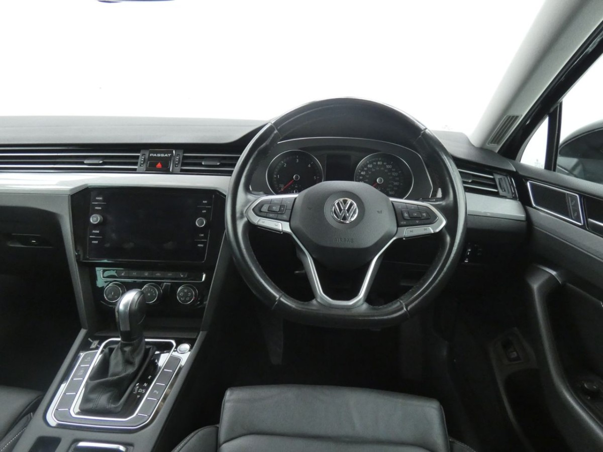 VOLKSWAGEN PASSAT 2.0 SEL TDI DSG 4D 148 BHP - 2020 - £12,700