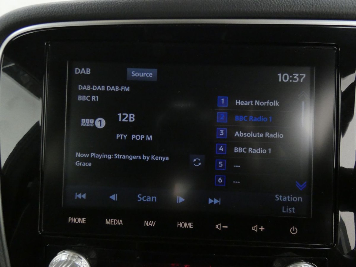 MITSUBISHI OUTLANDER 2.4 PHEV EXCEED 5D 222 BHP - 2020 - £15,700