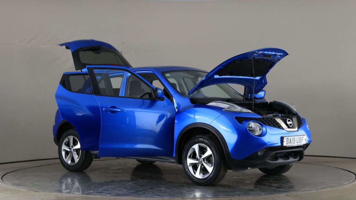 NISSAN JUKE 1.6 ACENTA XTRONIC 5D 112 BHP - 2019 - £10,790
