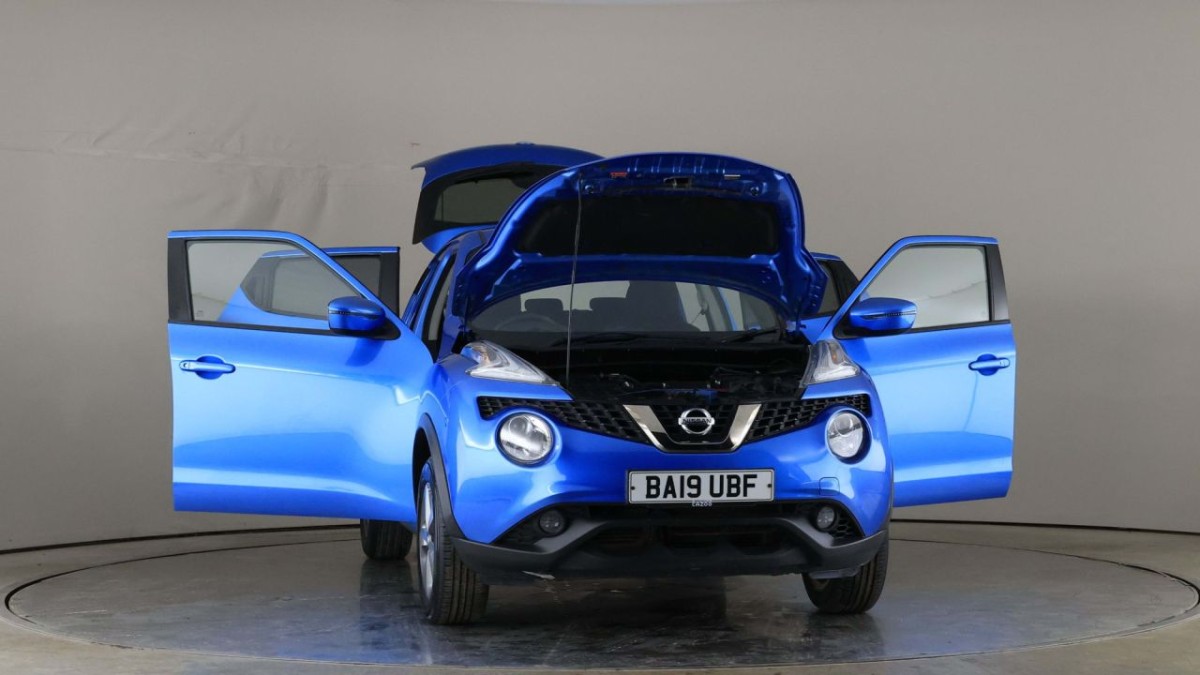 NISSAN JUKE 1.6 ACENTA XTRONIC 5D 112 BHP - 2019 - £10,790