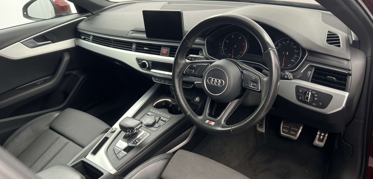 AUDI A4 AVANT 2.0 AVANT TDI S LINE 5D 188 BHP - 2016 - £14,400