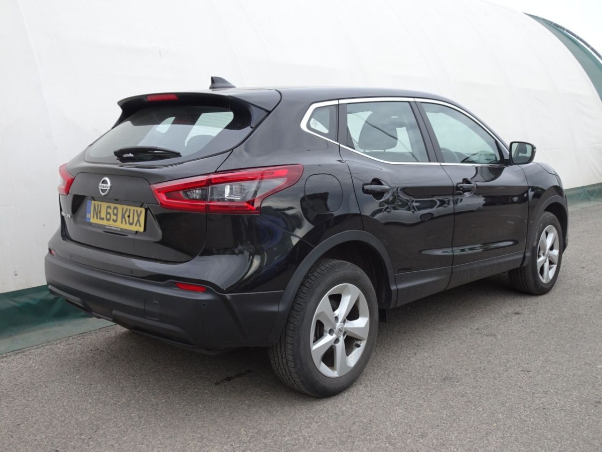 NISSAN QASHQAI 1.5 DCI ACENTA PREMIUM 5D 114 BHP - 2019 - £12,990
