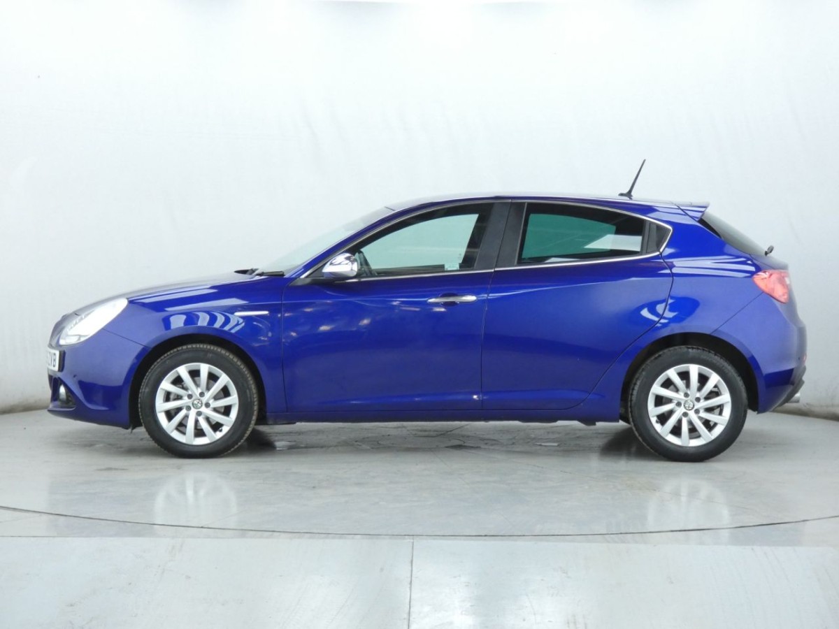 ALFA ROMEO GIULIETTA 1.6 JTDM-2 BUSINESS EDITION 5D 120 BHP - 2016 - £9,990