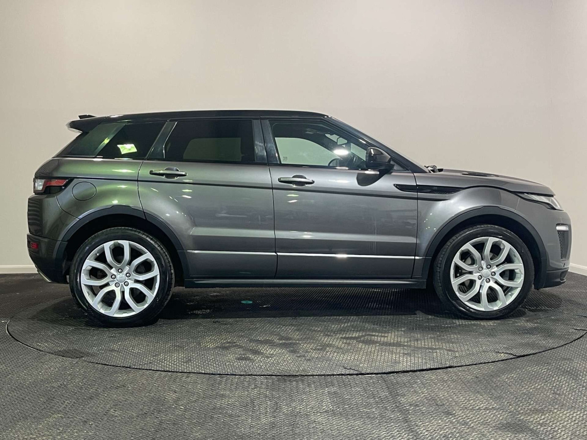 LAND ROVER RANGE ROVER EVOQUE 2017 (17) 2.0 TD4 HSE DYNAMIC SUV 5DR DIESEL AUTO 4WD EURO 6 (S/S) (180 PS) - 2017 - £14,250