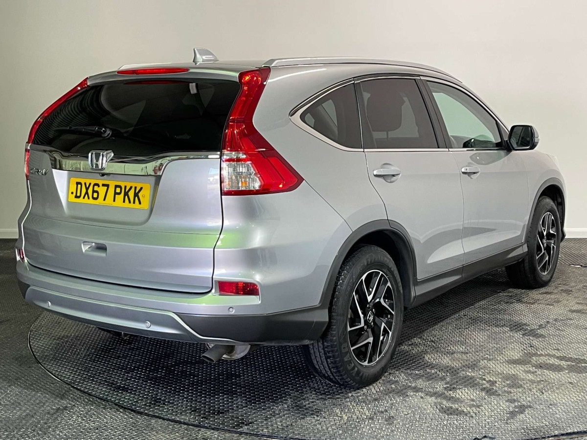 HONDA CR-V 2017 (67) 1.6 I-DTEC SE PLUS SUV 5DR DIESEL AUTO 4WD EURO 6 (160 PS) - 2017 - £14,800