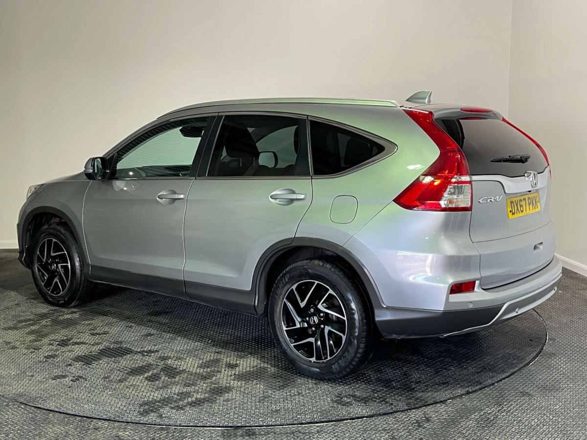 HONDA CR-V 2017 (67) 1.6 I-DTEC SE PLUS SUV 5DR DIESEL AUTO 4WD EURO 6 (160 PS) - 2017 - £14,800