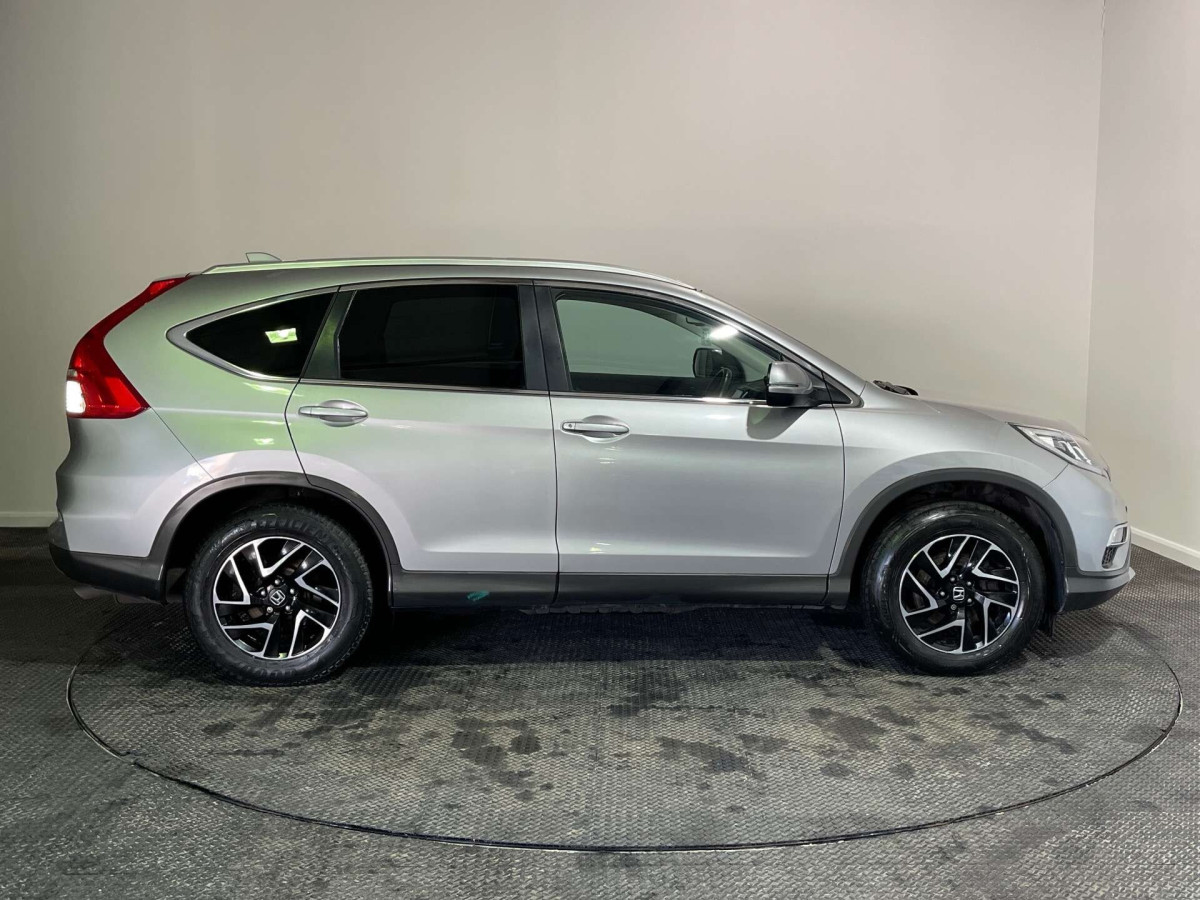 HONDA CR-V 2017 (67) 1.6 I-DTEC SE PLUS SUV 5DR DIESEL AUTO 4WD EURO 6 (160 PS) - 2017 - £14,800