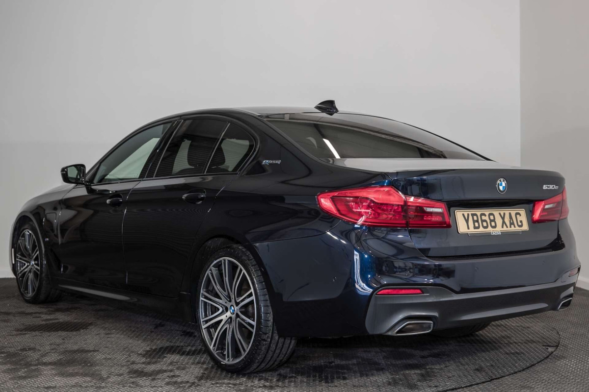 BMW 5 SERIES 2018 (68) 2.0 530E 9.2KWH M SPORT SALOON 4DR PETROL PLUG-IN HYBRID AUTO EURO 6 (S/S) - 2018 - £14,600