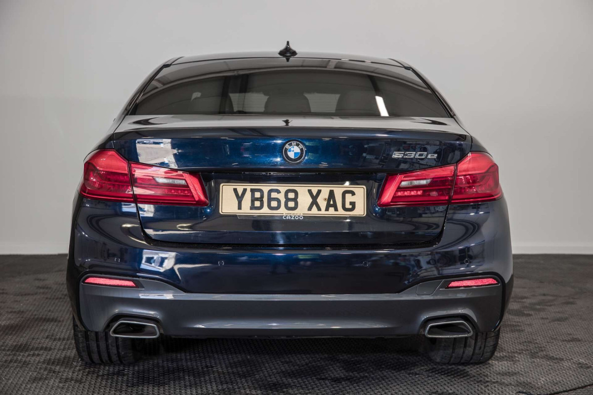 BMW 5 SERIES 2018 (68) 2.0 530E 9.2KWH M SPORT SALOON 4DR PETROL PLUG-IN HYBRID AUTO EURO 6 (S/S) - 2018 - £14,600
