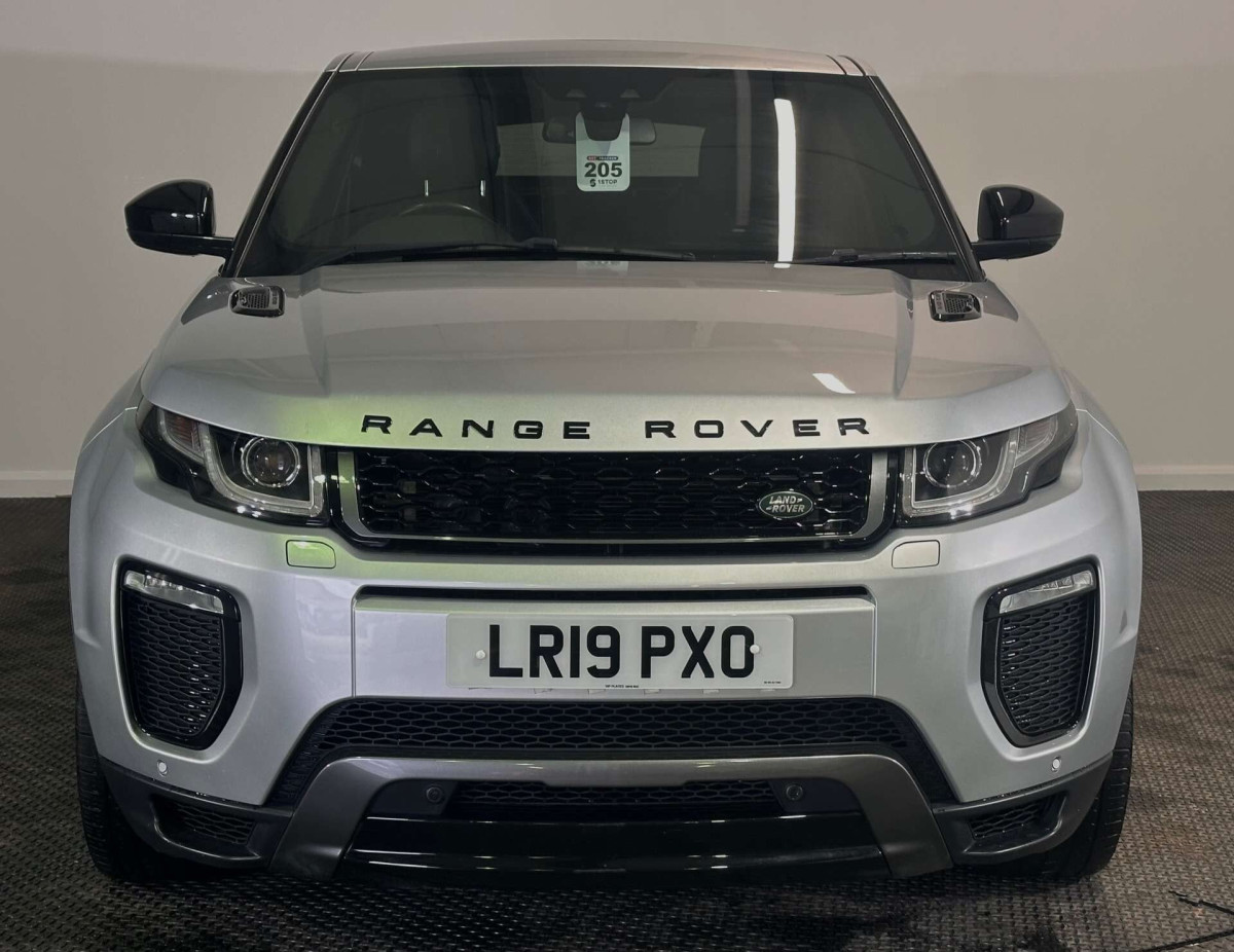LAND ROVER RANGE ROVER EVOQUE 2019 (19) 2.0 TD4 HSE DYNAMIC SUV 5DR DIESEL AUTO 4WD EURO 6 (S/S) (180 PS) - 2019 - £15,500