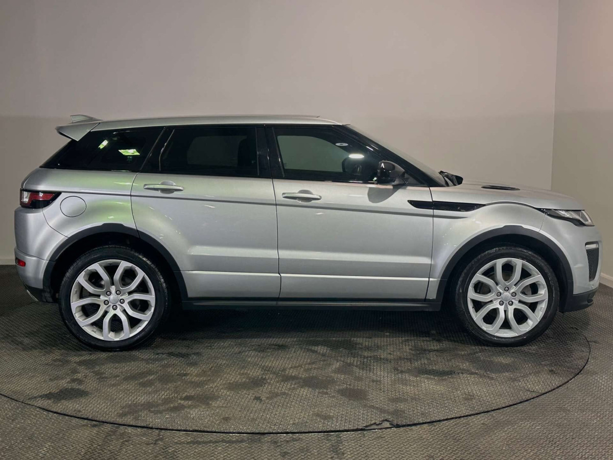 LAND ROVER RANGE ROVER EVOQUE 2019 (19) 2.0 TD4 HSE DYNAMIC SUV 5DR DIESEL AUTO 4WD EURO 6 (S/S) (180 PS) - 2019 - £15,500