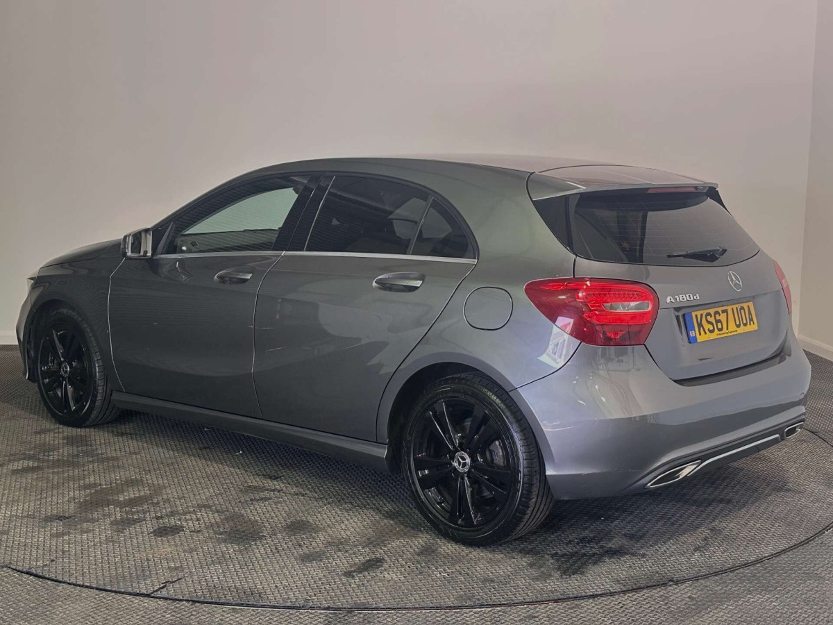 MERCEDES-BENZ A CLASS 2017 (67) 1.5 A180D SPORT HATCHBACK 5DR DIESEL 7G-DCT EURO 6 (S/S) (109 PS) - 2017 - £10,700